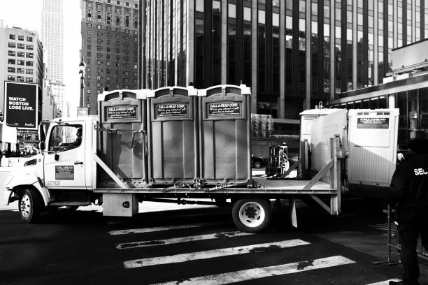 Best Portable toilet rental cost  in Germantown Hls, IL